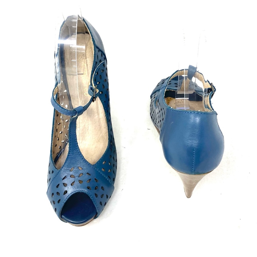 Restricted Sandals - image 6